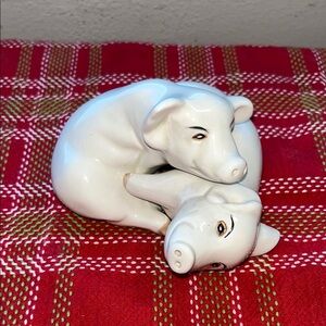 Fitz and Floyd White Ceramic Pig Salt and Pepper